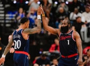 开云体育平台APP-哈登对手完全无解，雄鹿速胜太阳