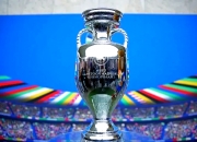 开云体育平台APP-欧洲足坛豪门对决，欧锦赛四强将闪耀舞台