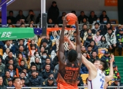 开云体育平台APP-关于山东男篮运气扑朔迷离，决胜时刻紧张的信息