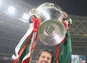 开云体育-包含阿贾克斯大获全胜，夺冠希望涌向欧冠之巅的词条