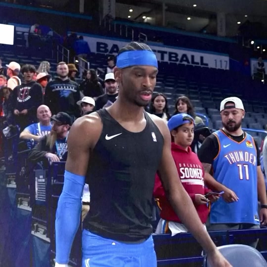 包含东西部明星队将在全明星赛上展开对决的词条