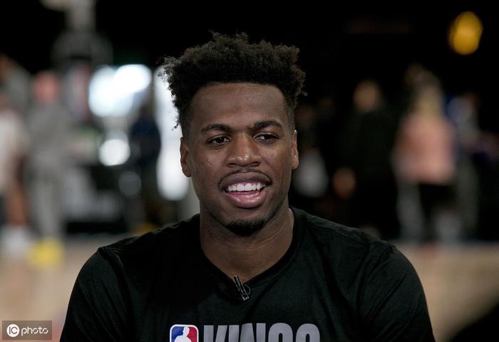 包含印度篮球职业联赛选手因违纪受罚的词条