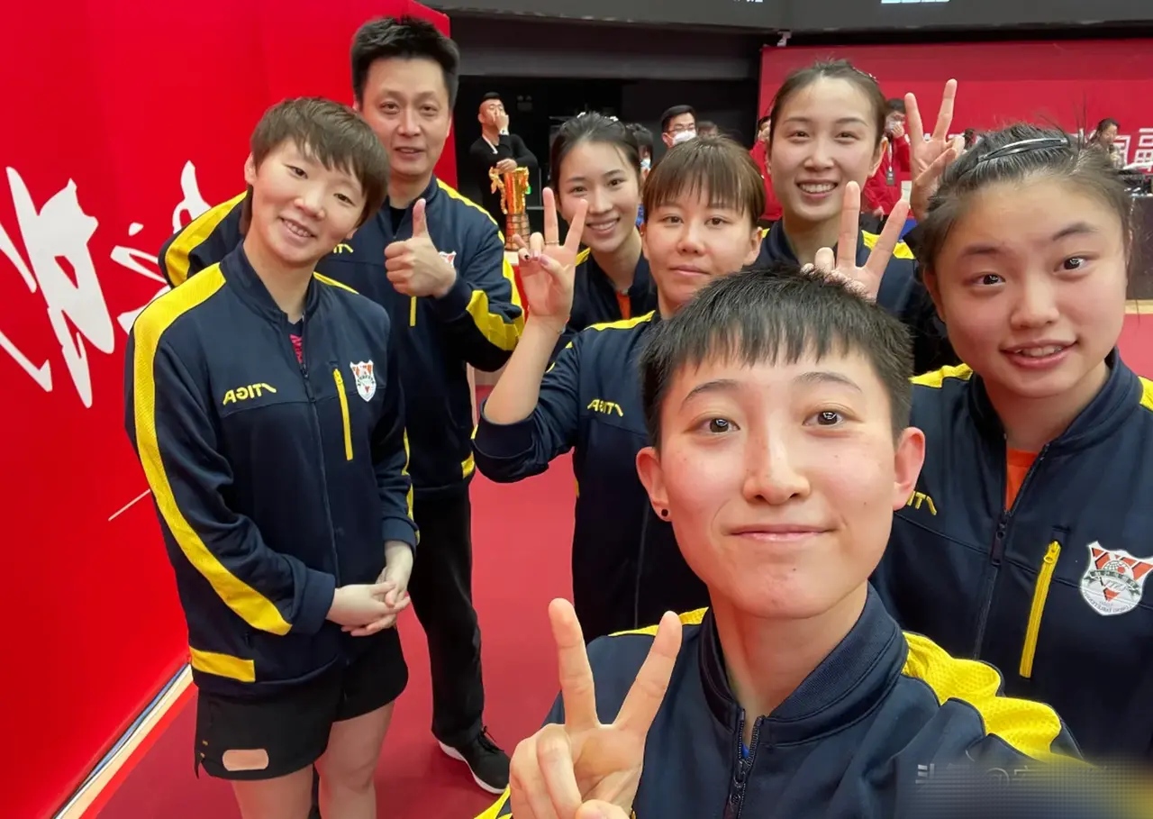 包含鲁能奋力拼搏，小组出线之路布满荆棘的词条