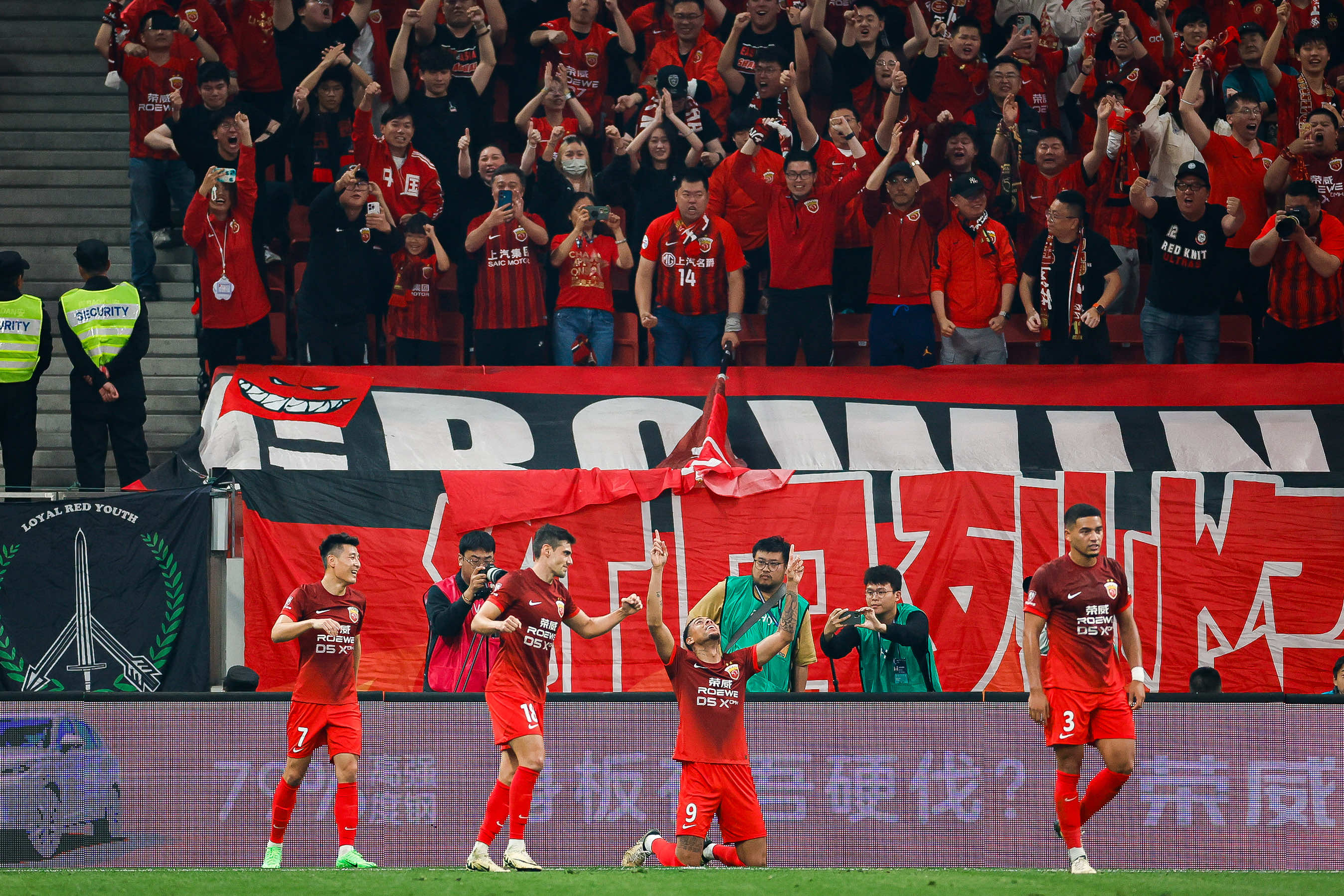 申花士气大振，准备战胜上港夺冠的简单介绍