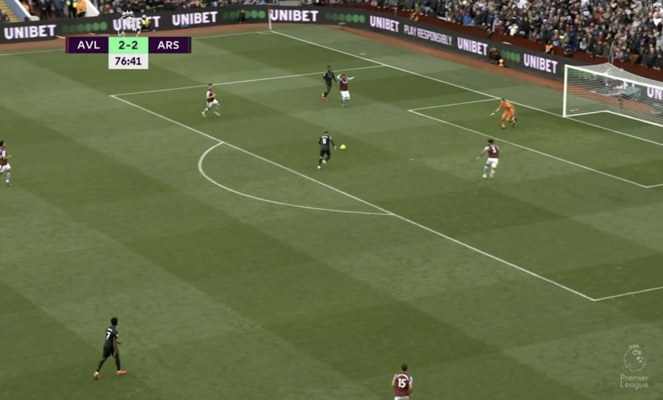 科隆客场遭遇挑战,难以取胜收官 科隆客场遭遇挑战,难以取胜收官