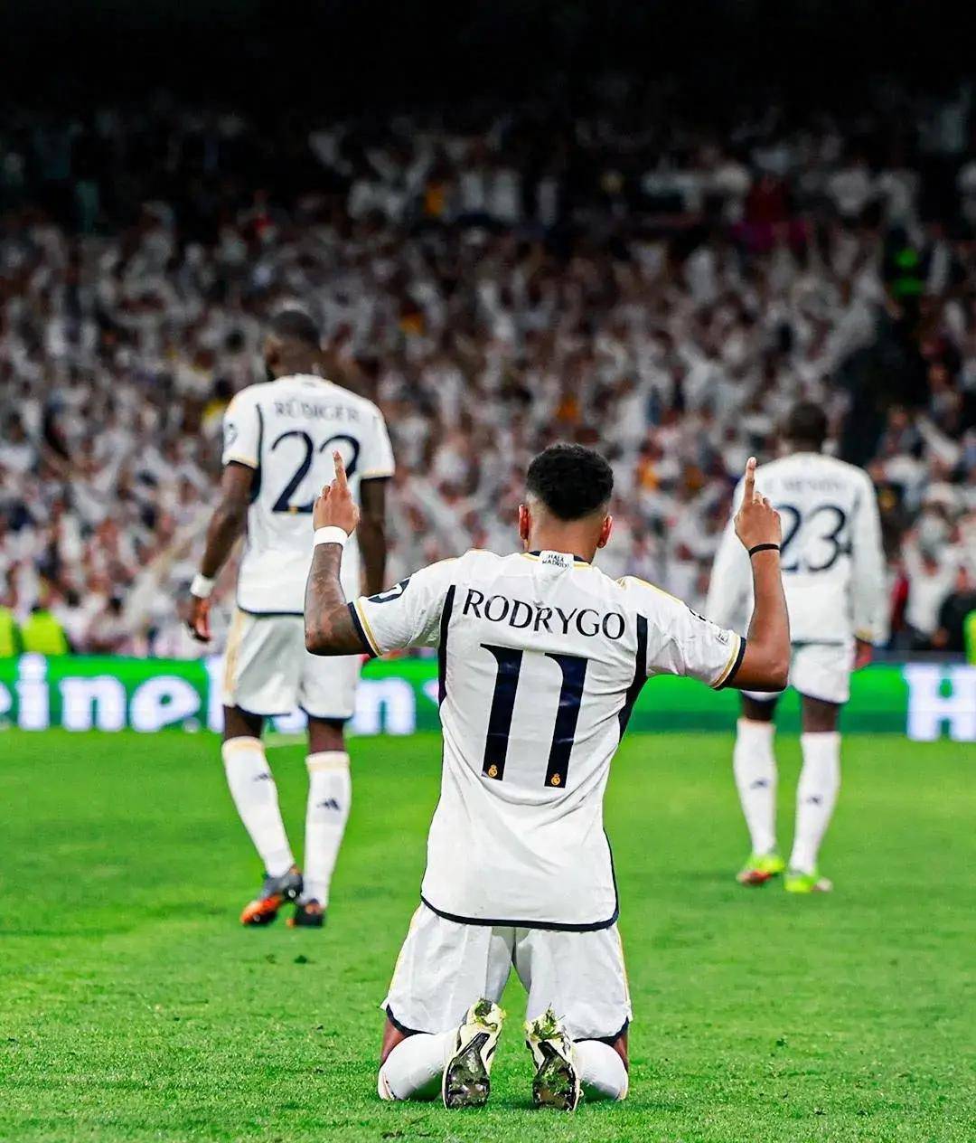 皇马绝杀马德里竞技，取得关键胜利