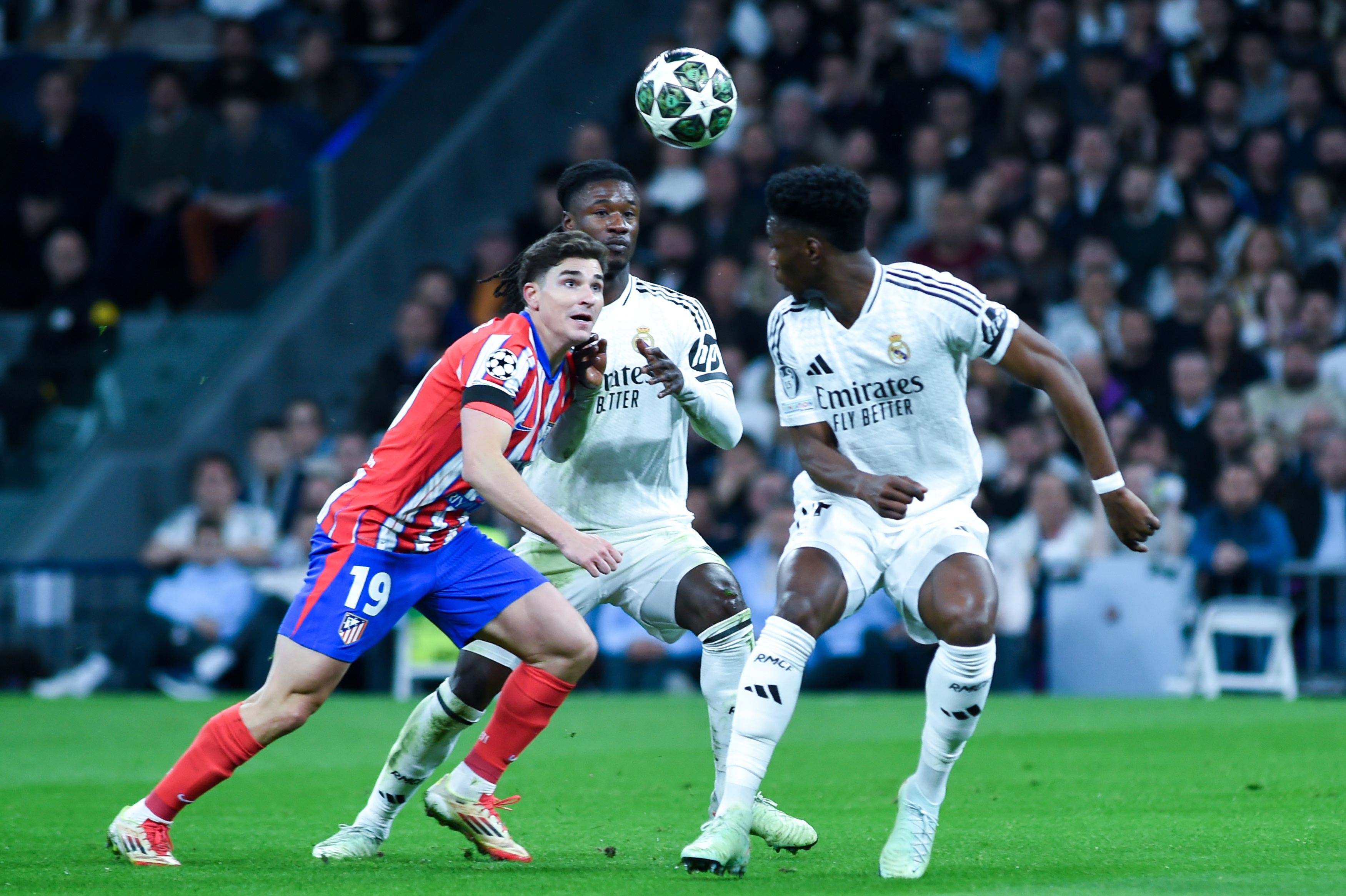 皇马绝杀马德里竞技，取得关键胜利