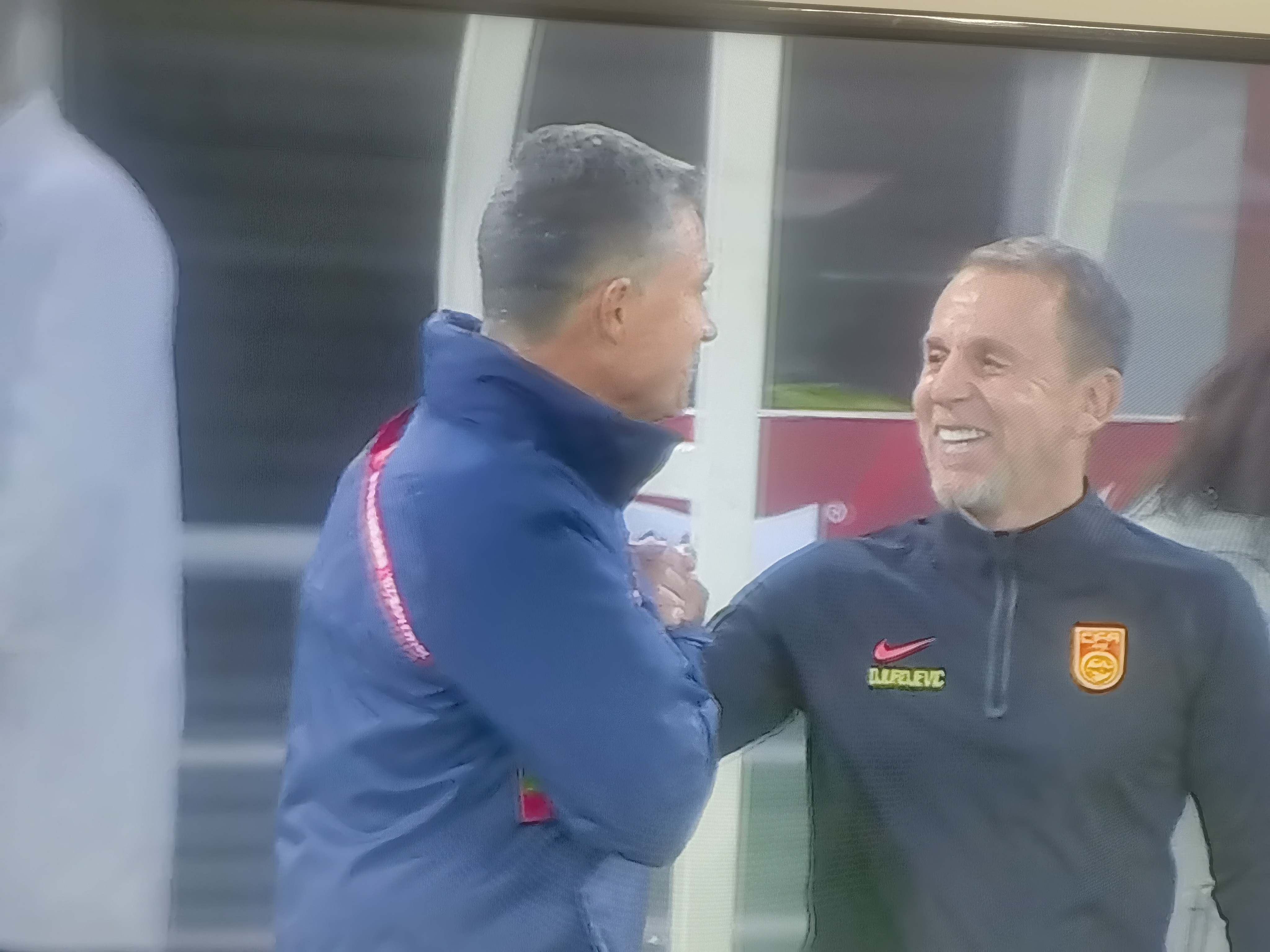 关于澳大利亚男足主教练：中国队很有组织中澳战会比较困难的信息