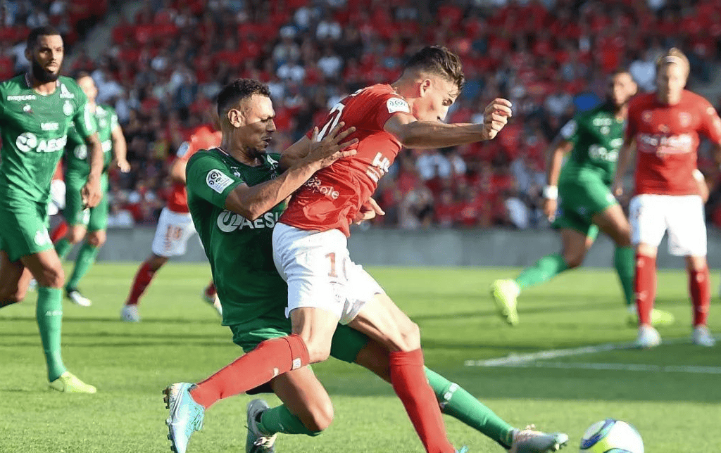 圣埃蒂安客场奋战斩获胜利,法国联赛颇具看点的简单介绍 圣埃蒂安客场奋战斩获胜利,法国联赛颇具看点的简单介绍