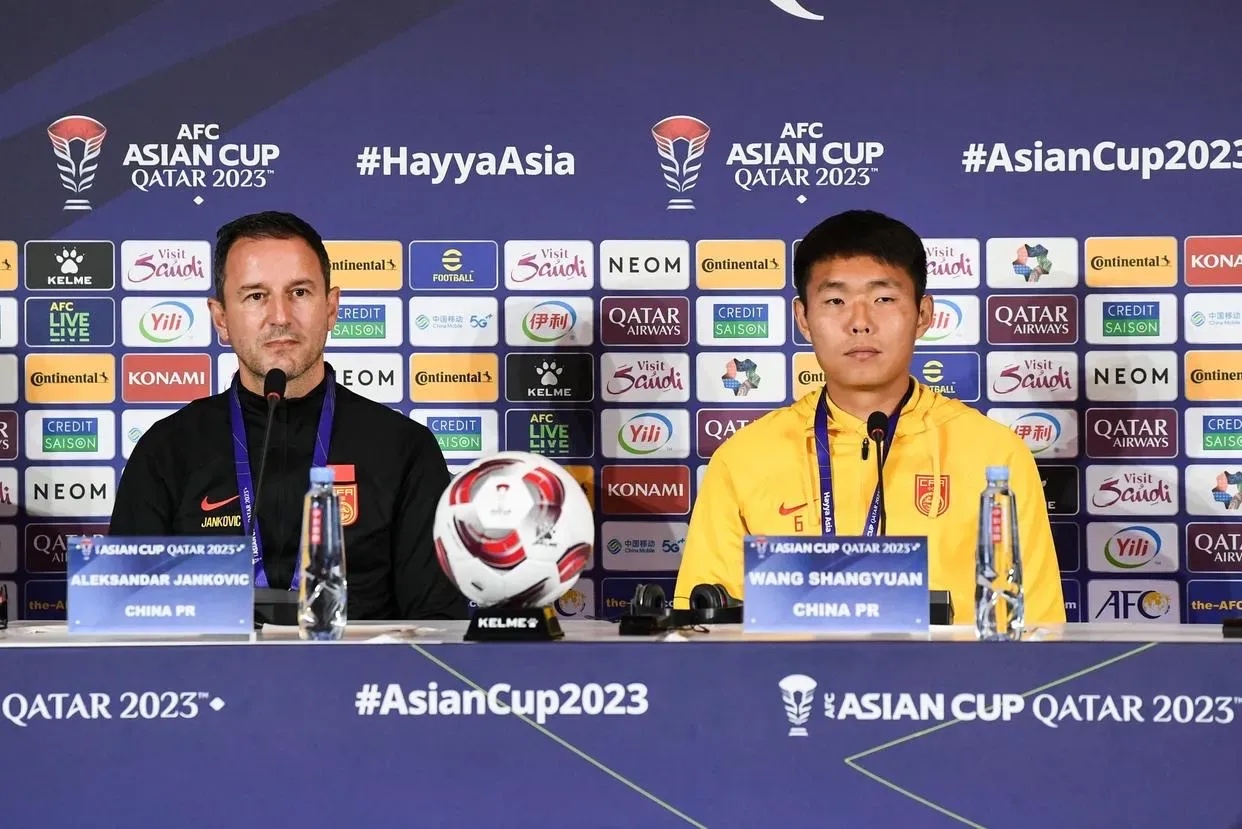 足球比赛中的意外事件引发广泛关注 足球比赛中的意外事件引发广泛关注