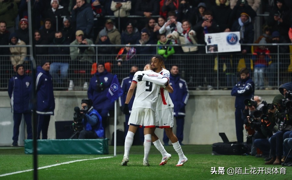 包含法国队锋线失常,被弱旅逼平惊现尴尬的词条 包含法国队锋线失常,被弱旅逼平惊现尴尬的词条