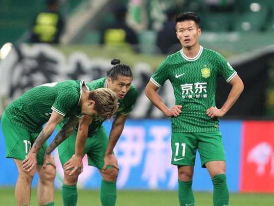 夺冠对决！国安对战恒大，中超争霸强队钢铁碰撞的简单介绍