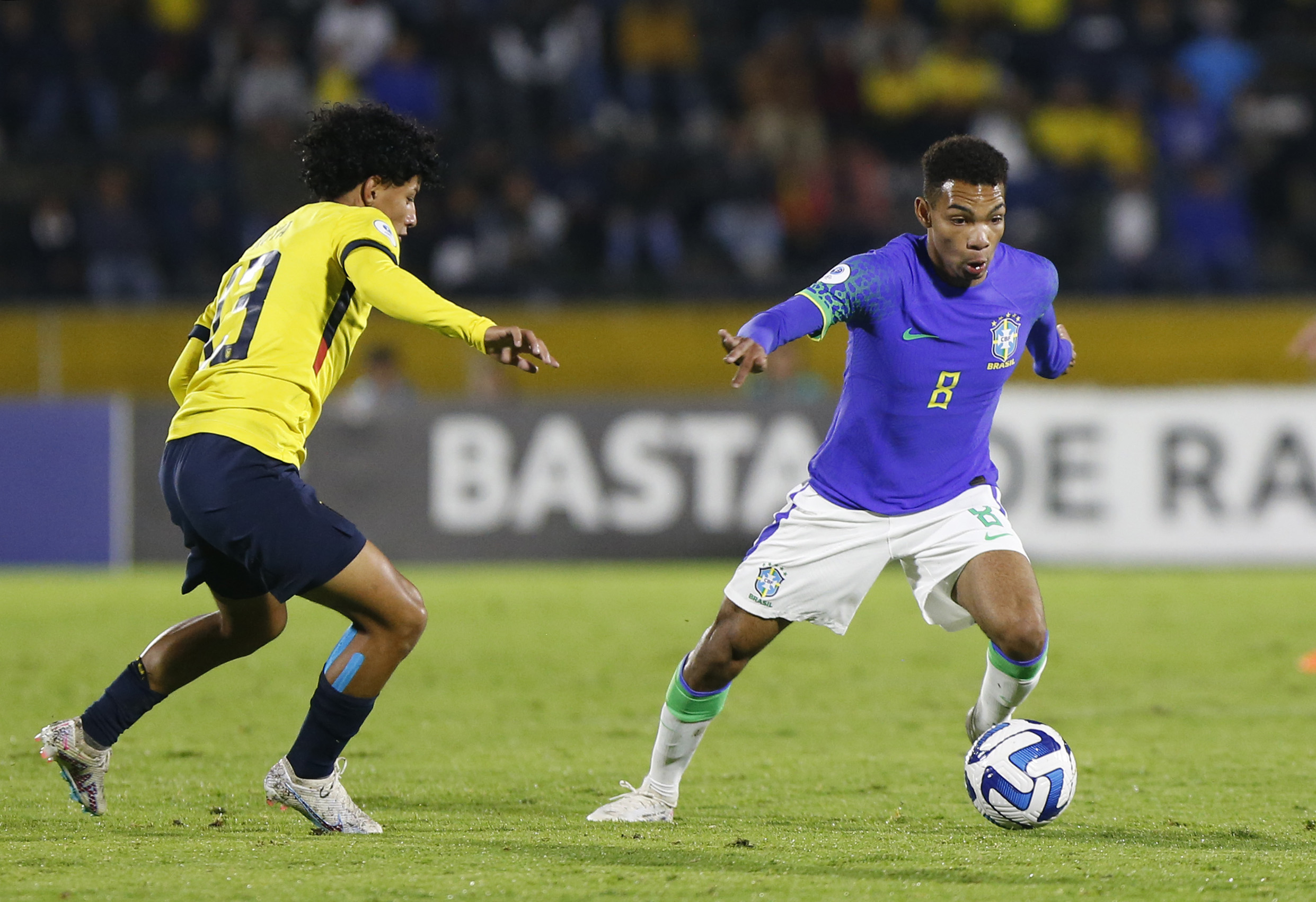 关于冲浪比赛：厄瓜多尔选手夺冠喜人的信息