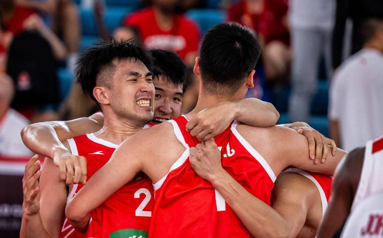 陕西男篮奋力逆袭深圳队晋级八强