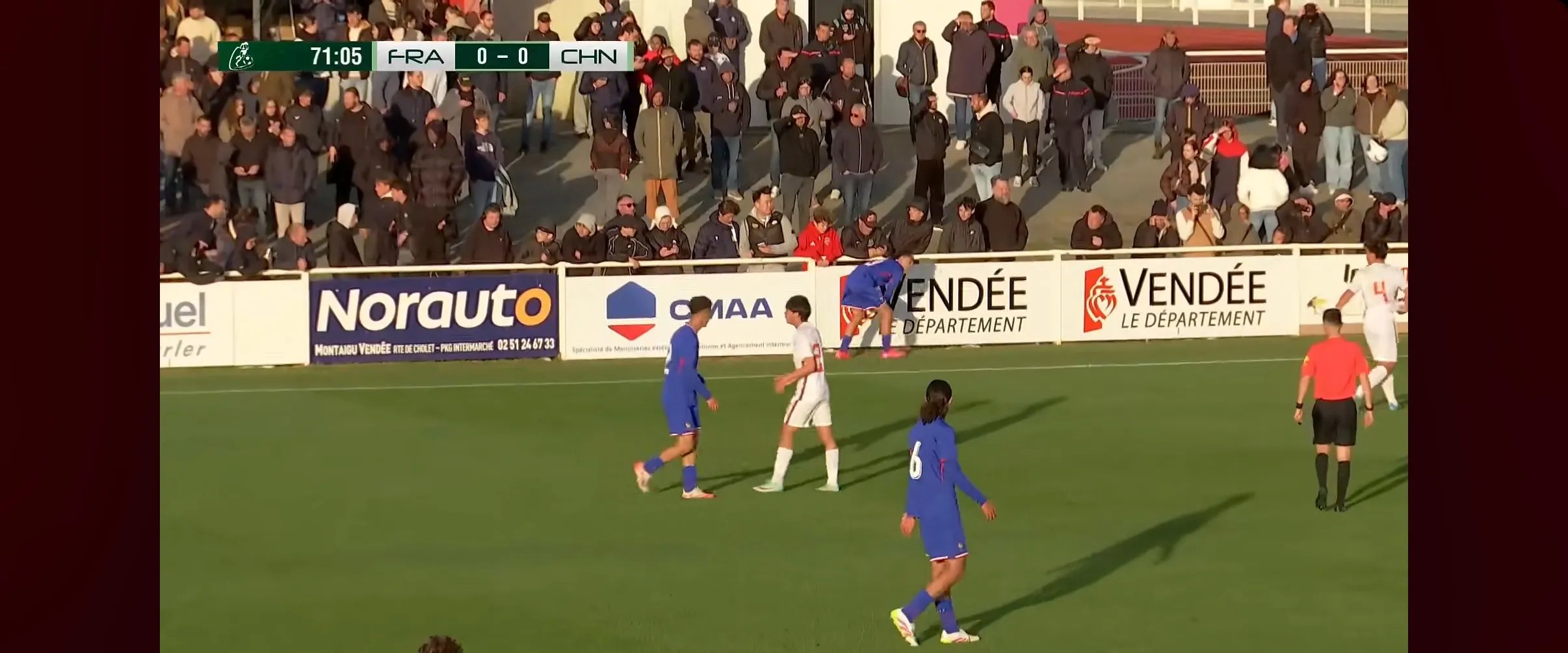 关于精彩背后故事多,球员们拼尽全力追求梦想的信息 关于精彩背后故事多,球员们拼尽全力追求梦想的信息