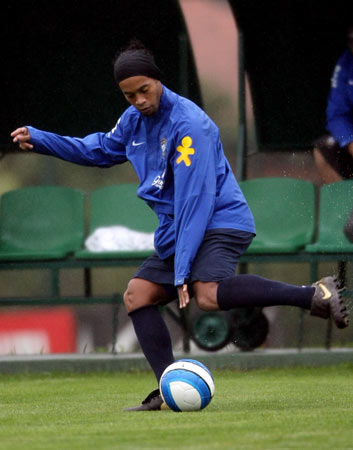 南美洲国家队集结备战国际热身赛的简单介绍 南美洲国家队集结备战国际热身赛的简单介绍