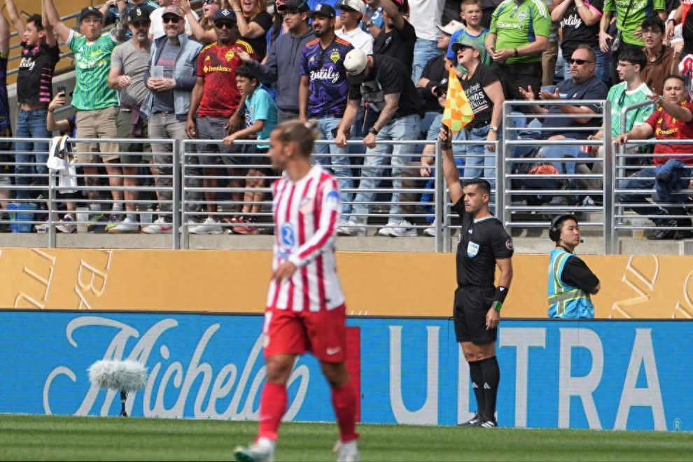 包含格列兹曼破门建功，帮助马竞赢得胜利的词条