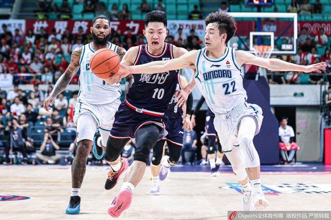 包含广州队再次击败对手，积极向上追赶积分榜排名的词条