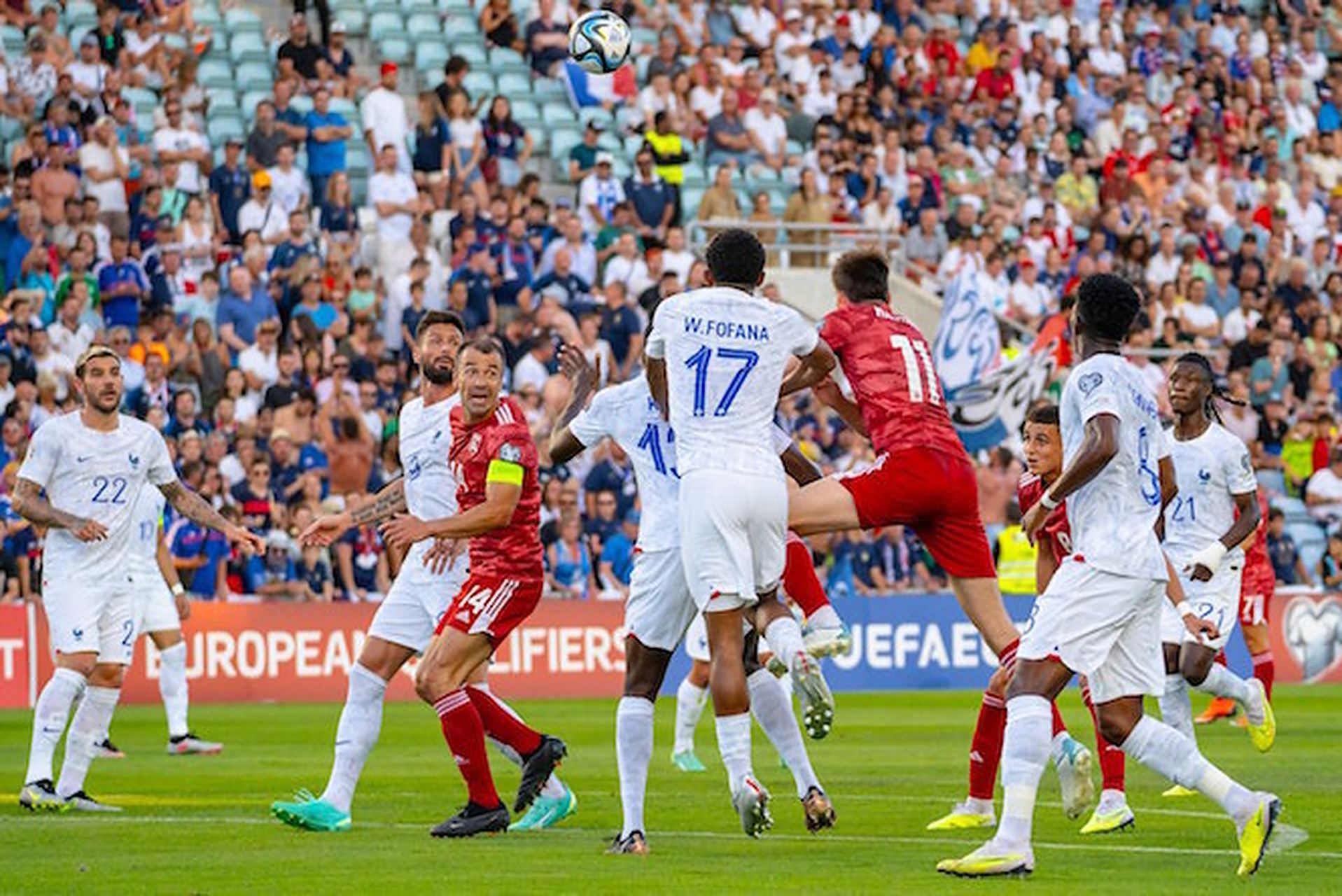关于法国队神秘练习赛,备战欧洲杯预选赛的信息 关于法国队神秘练习赛,备战欧洲杯预选赛的信息
