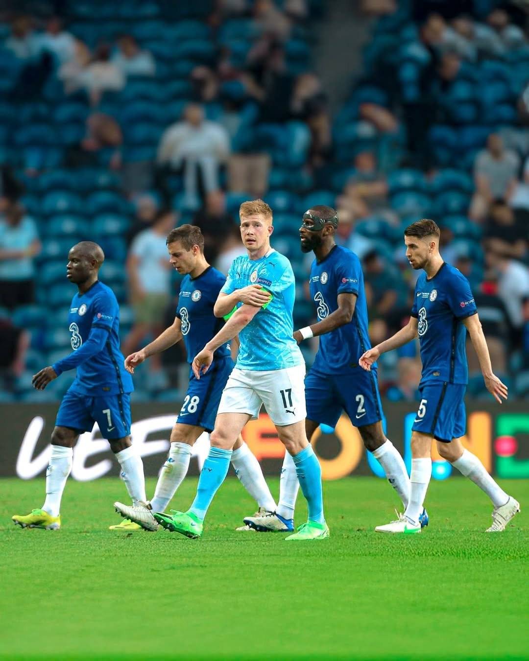 曼城主场大胜波尔图，晋级强的简单介绍