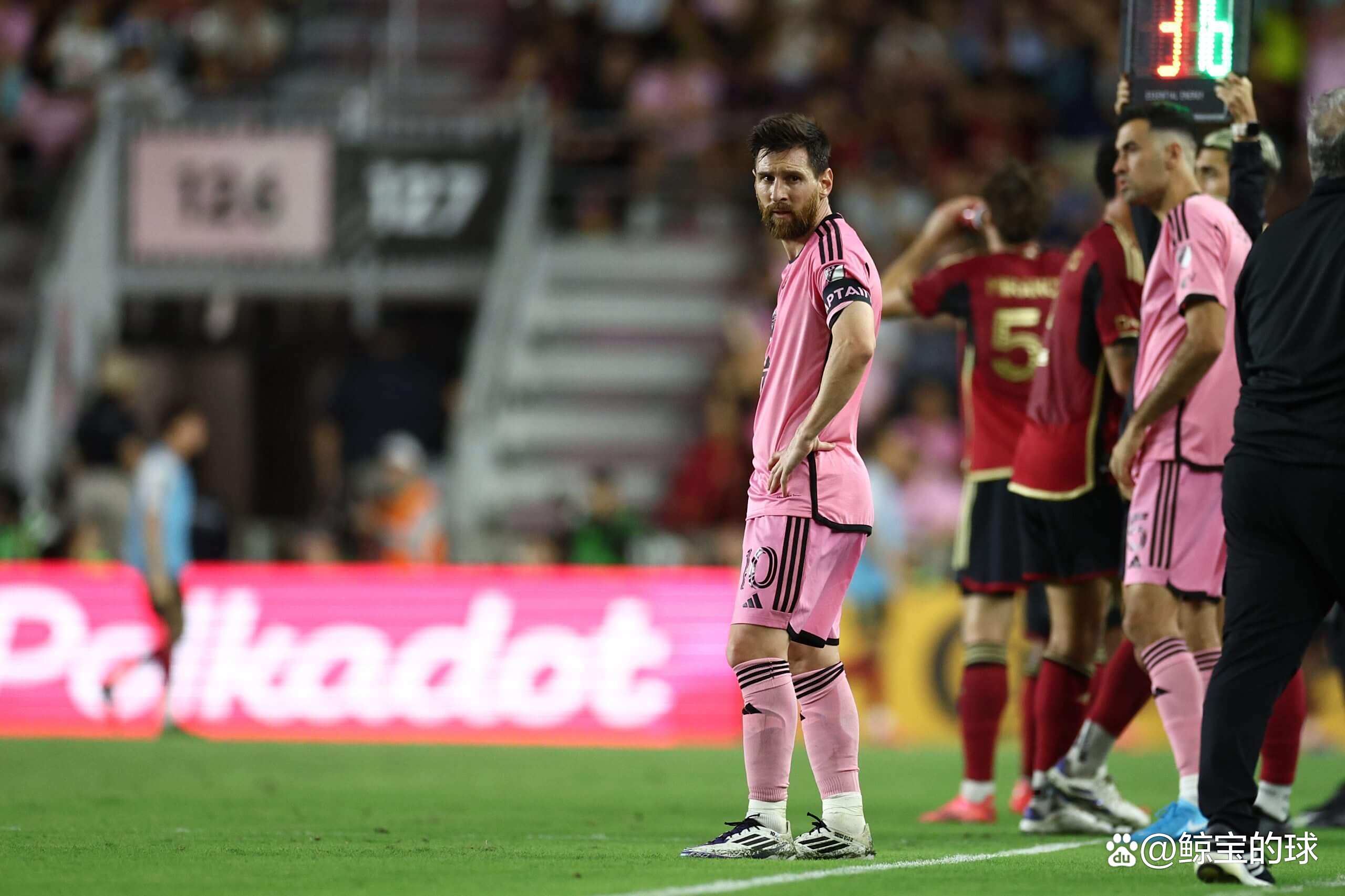 巴萨0-1负塞维利亚，梅西禁赛结束复出无奈无奈的简单介绍