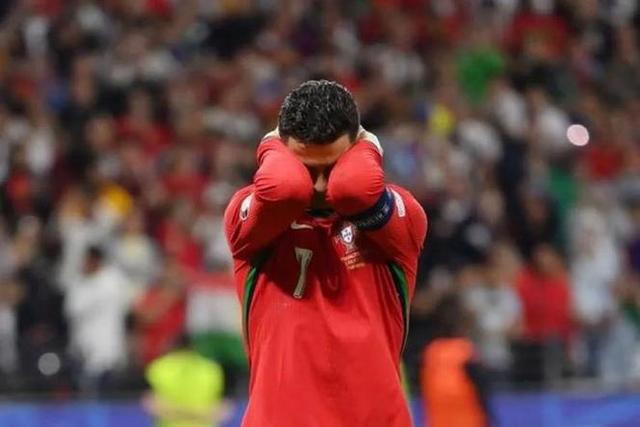 热血传奇:梅西率队进攻,C罗领军迎战 热血传奇:梅西率队进攻,C罗领军迎战