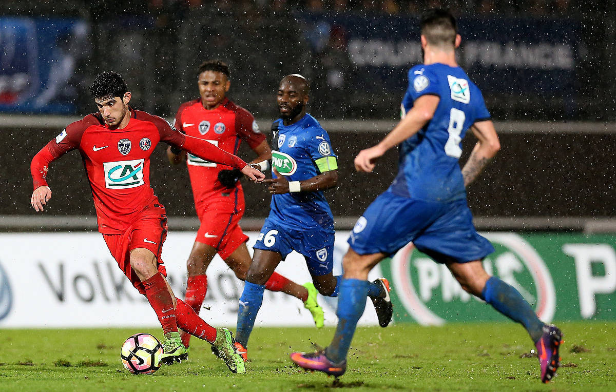 包含瓦朗谢纳在主场表现出色,获得连胜的词条 包含瓦朗谢纳在主场表现出色,获得连胜的词条