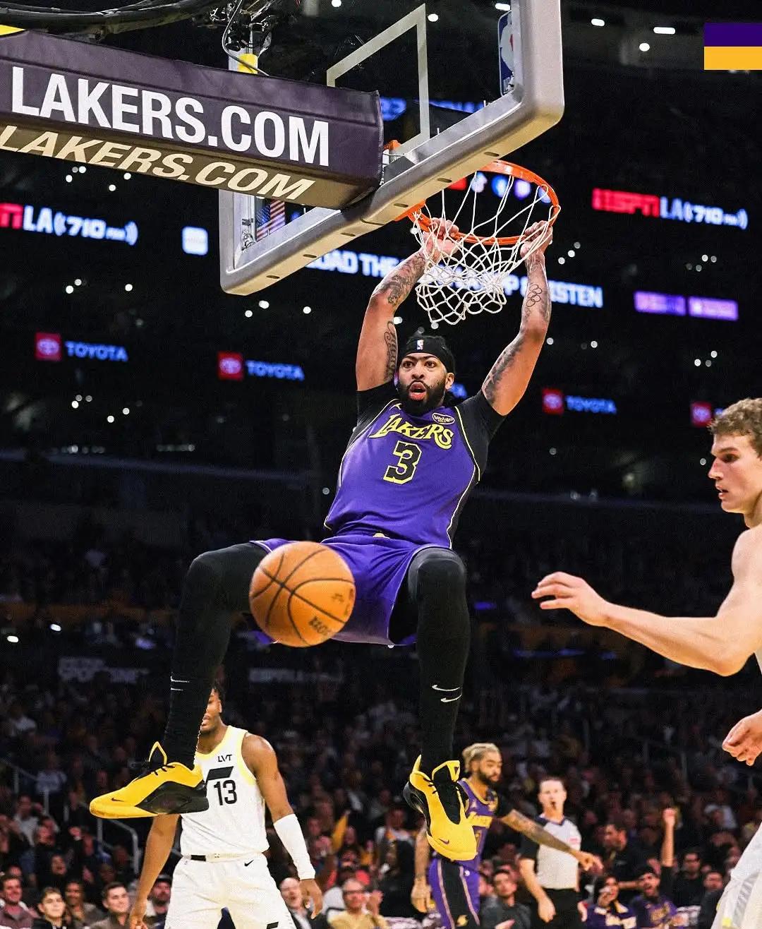 关于猛龙主场大胜马刺,安东尼-戴维斯出色表现的信息 关于猛龙主场大胜马刺,安东尼-戴维斯出色表现的信息