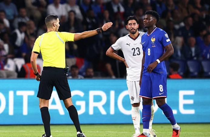 包含法国逆转皇马，乔瓦尼·雷纳统治全场的词条