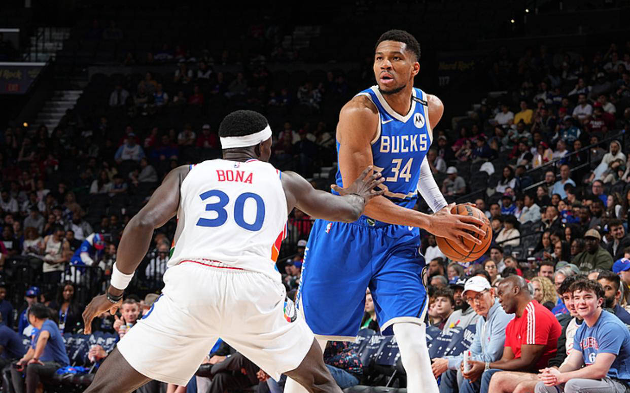 关于雄鹿主场大胜猛龙逆转比赛,字母哥表现全面的信息 关于雄鹿主场大胜猛龙逆转比赛,字母哥表现全面的信息