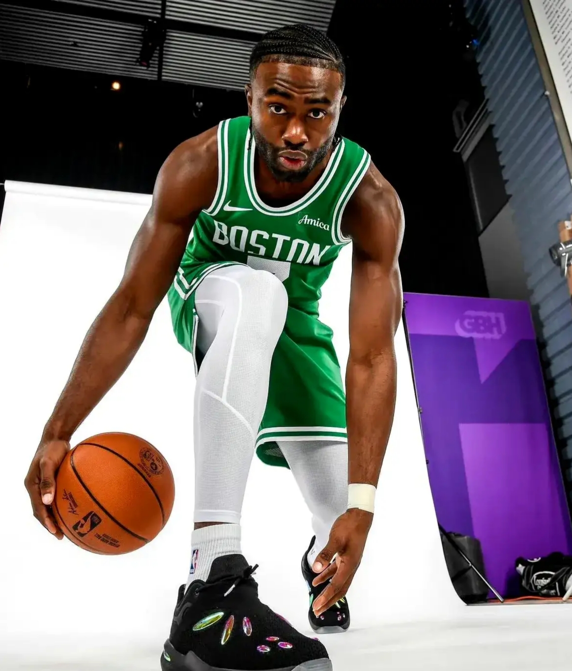 步行者强势篮网B队,杰伦·布朗完成帽子戏法的简单介绍 步行者强势篮网B队,杰伦·布朗完成帽子戏法的简单介绍