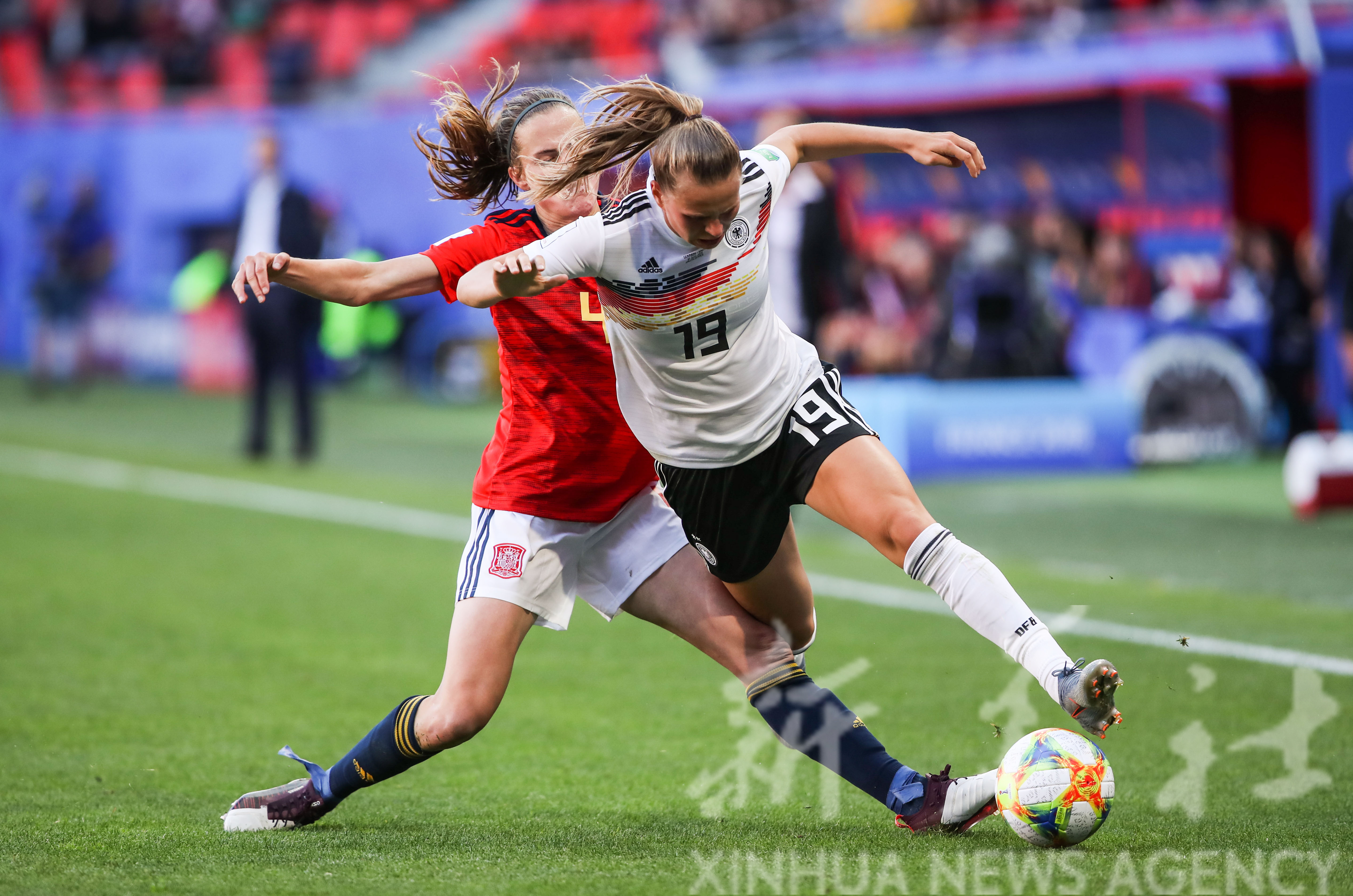 德国队力克法国队,黄鸭组合刷新纪录 德国队力克法国队,黄鸭组合刷新纪录