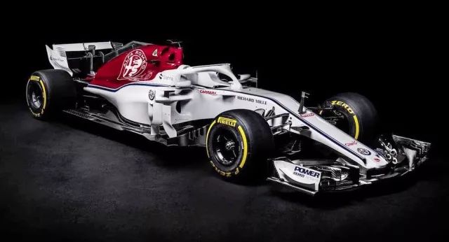 索伯车队力克哈斯车队，阿隆索带队取胜